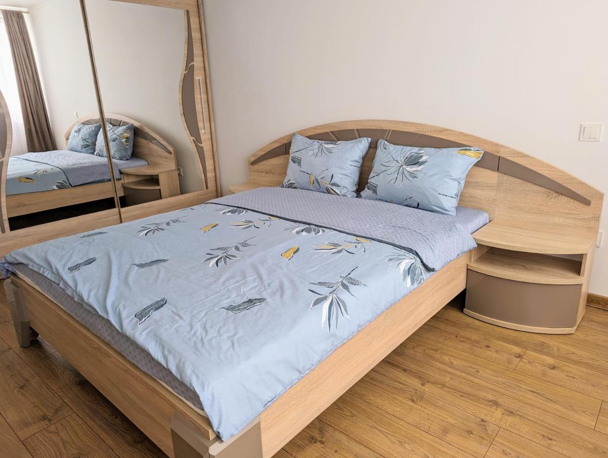Lovely 2-Bedroom Flat In The Heart Of دروسكينينكاي المظهر الخارجي الصورة