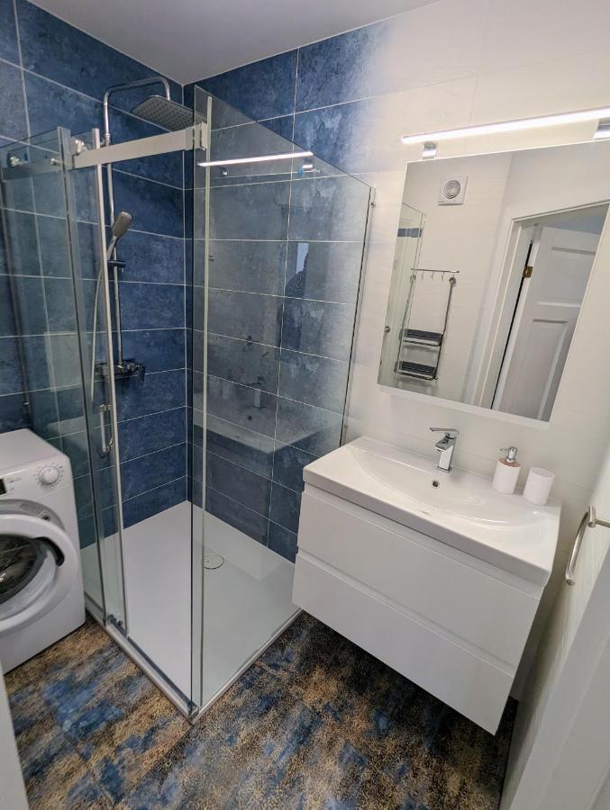 Lovely 2-Bedroom Flat In The Heart Of دروسكينينكاي المظهر الخارجي الصورة